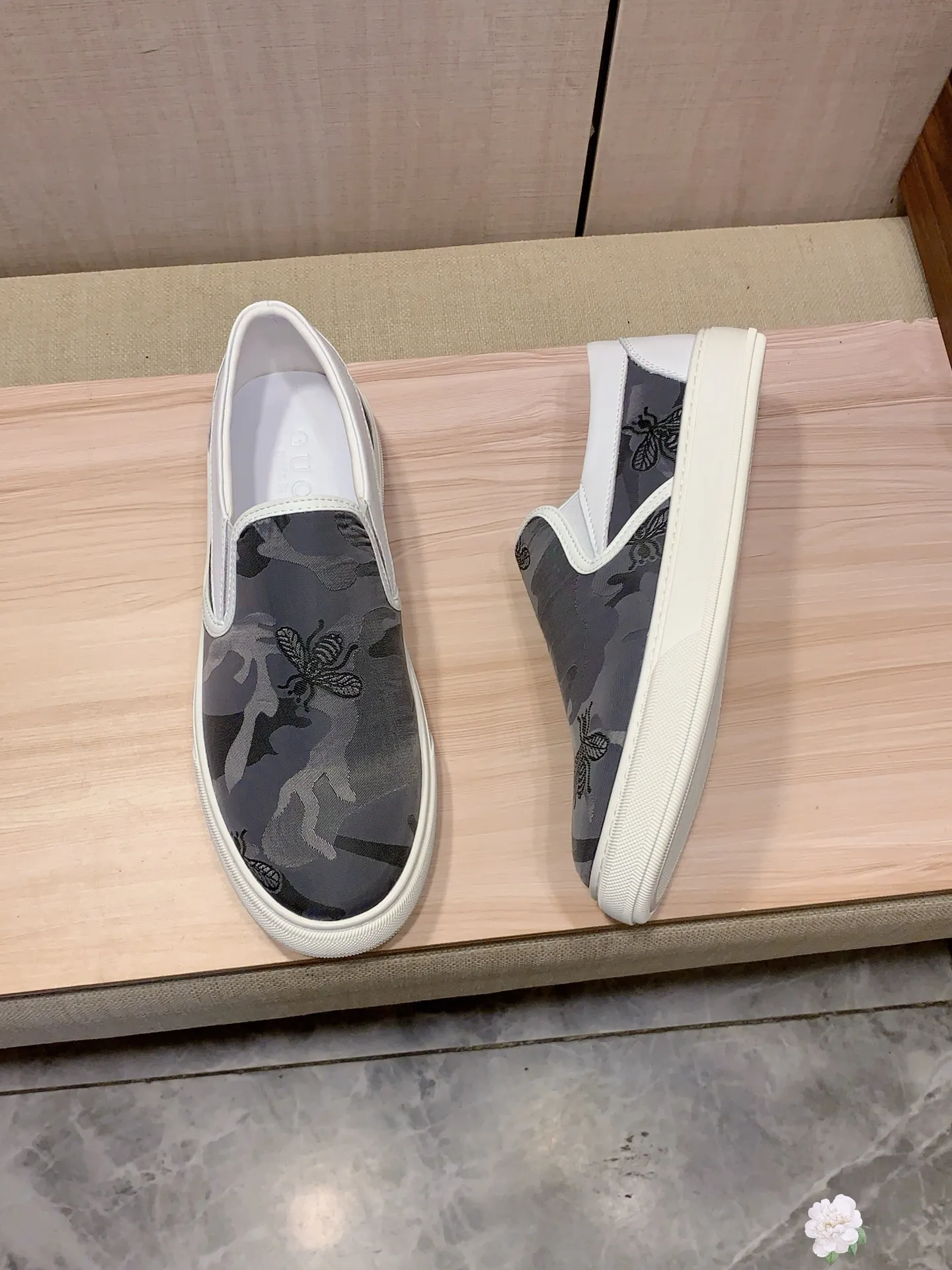 Men's men's shoes💰360💰💰🎩🎩[Lightning][Lightning] "Gucci*" The latest and most popular casual shoes, top brands [seduce] luxury~purchase, top~quality. [Strong] The upper is made of imported breathable cowhide with material ➕ breathable sheepskin lining (•) and fine workmanship. The original stylish and stylish soft rubber wear-resistant and non-slip outsole is light and comfortable on the feet. The real thing looks better when photographed in real life. No. 2661: Code: 38-44, 45 can be customized, 3️⃣ colors are available
